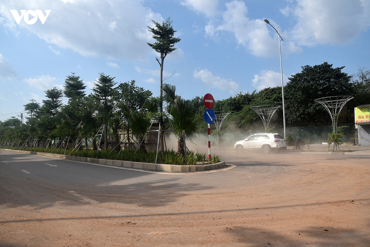 vanh dai 2,5 vua hoan thien da thanh duong van chuyen dat, bui phu nha dan hinh anh 5