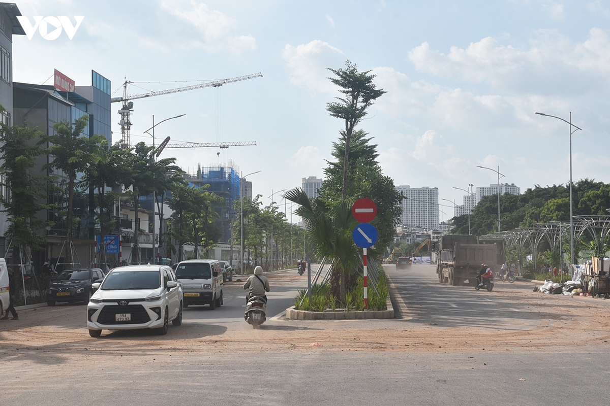 vanh dai 2,5 vua hoan thien da thanh duong van chuyen dat, bui phu nha dan hinh anh 2