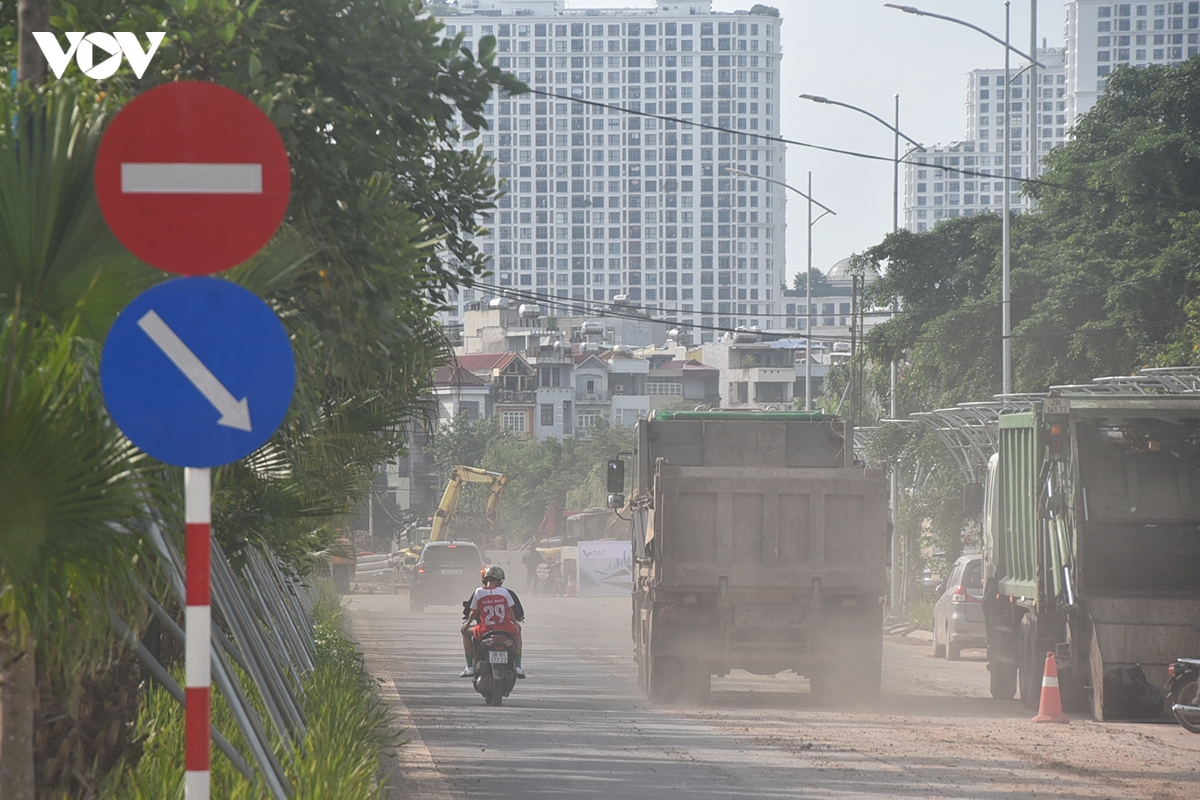 vanh dai 2,5 vua hoan thien da thanh duong van chuyen dat, bui phu nha dan hinh anh 3