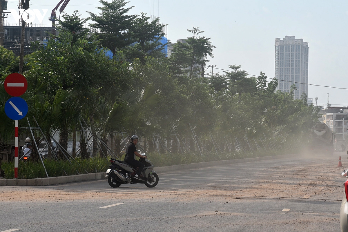 vanh dai 2,5 vua hoan thien da thanh duong van chuyen dat, bui phu nha dan hinh anh 4