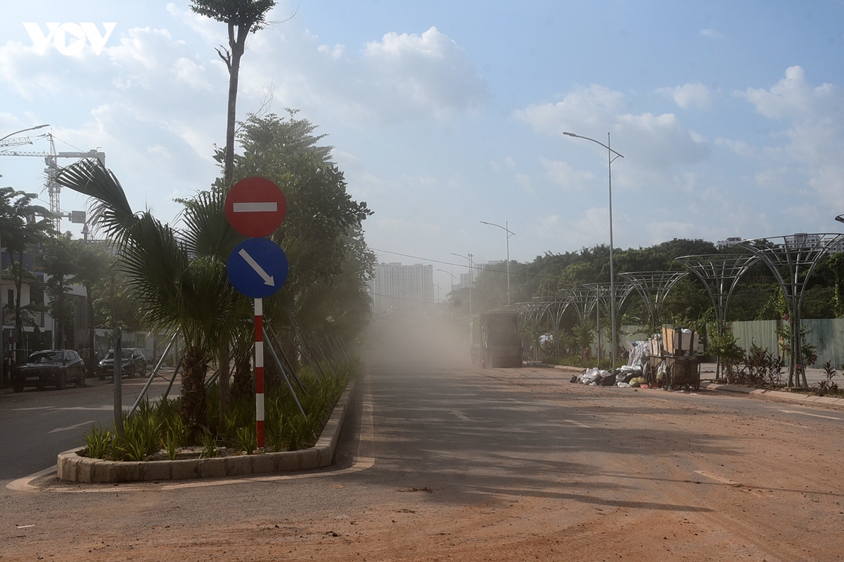 vanh dai 2,5 vua hoan thien da thanh duong van chuyen dat, bui phu nha dan hinh anh 11
