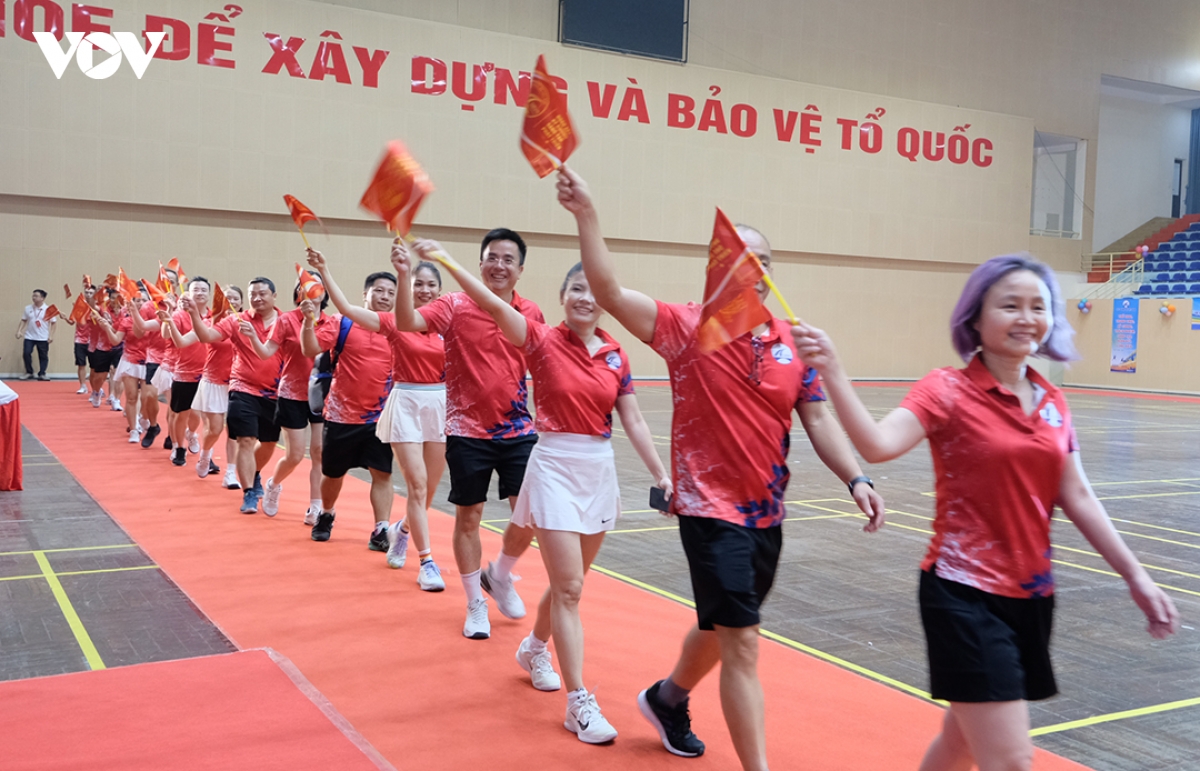 gan 400 van dong vien du hoi thao truyen thong nganh gtvt duong bo hinh anh 3