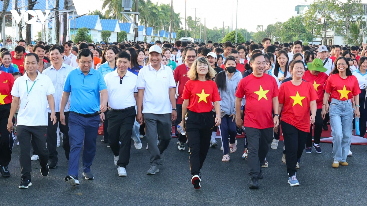 can-tho_cung-viet-nam-tien-buoc_2.jpg