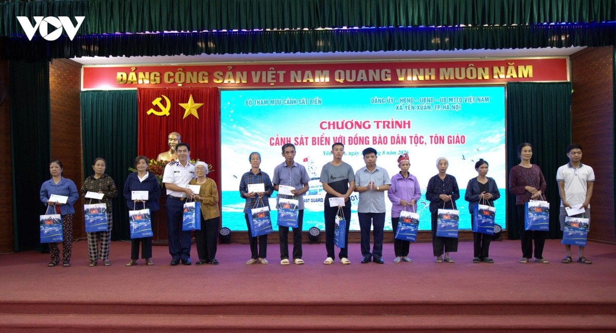 tinh quan dan trong chuong trinh canh sat bien voi dong bao dan toc, ton giao hinh anh 4