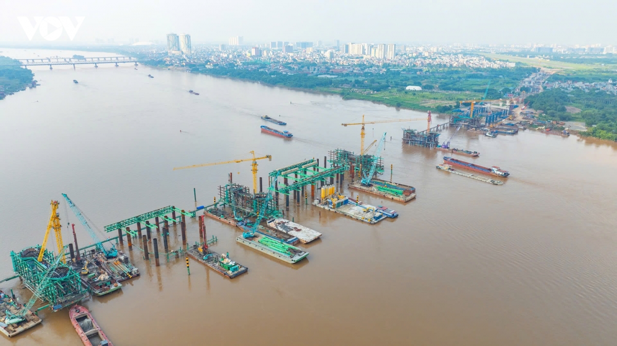 sau gan 8 thang, cau tran hung Dao sap dung nhung nhip vom thep dau tien hinh anh 1