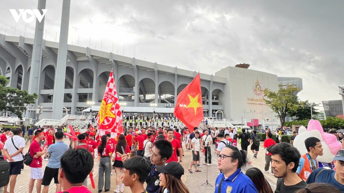 cDv viet nam doi mua toi rajamangala tiep lua chung ket asean cup 2026 hinh anh 10