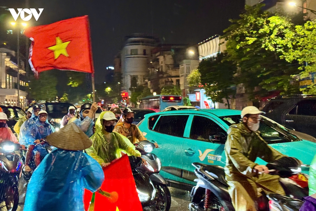 cDv ha noi mo hoi duoi mua mung Dt viet nam thang Dt thai lan hinh anh 3