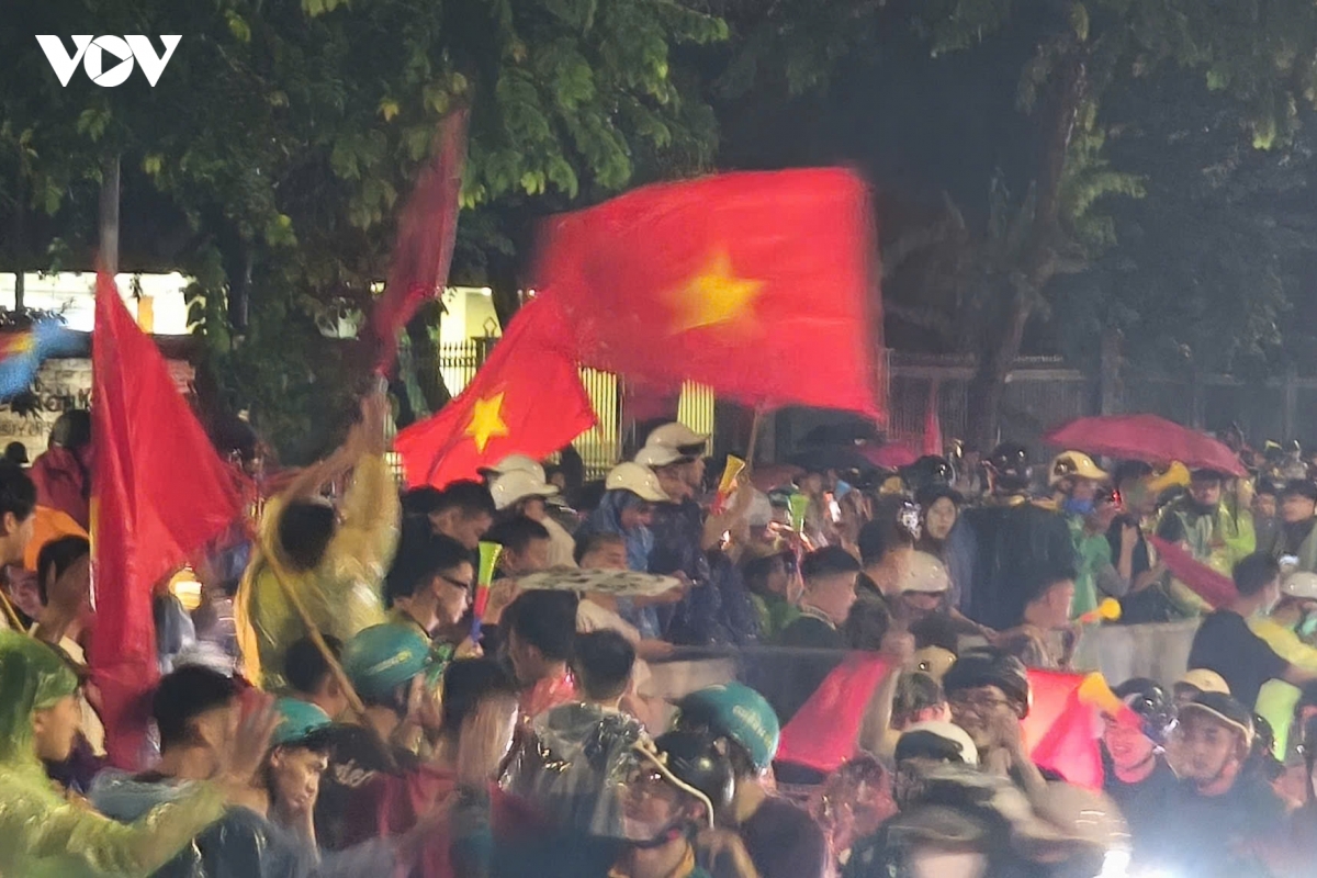 cDv ha noi mo hoi duoi mua mung Dt viet nam thang Dt thai lan hinh anh 7