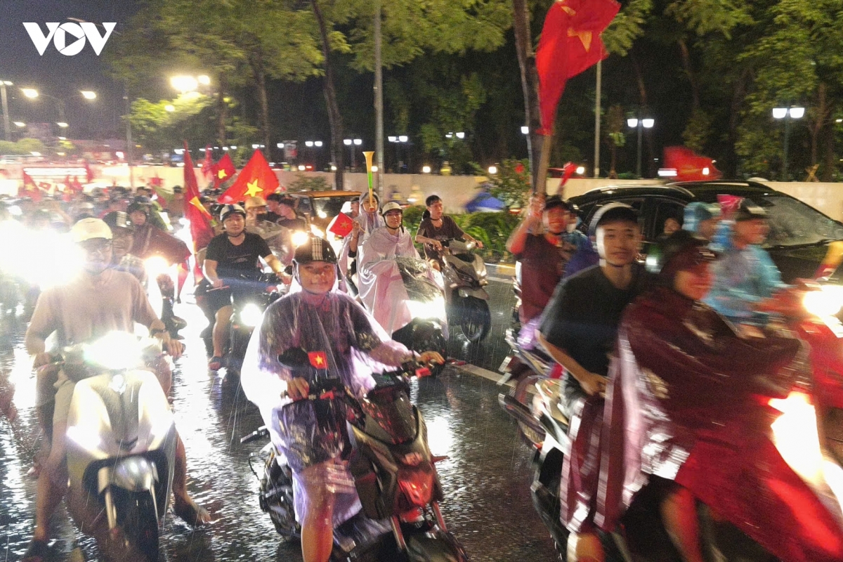 cDv ha noi mo hoi duoi mua mung Dt viet nam thang Dt thai lan hinh anh 8