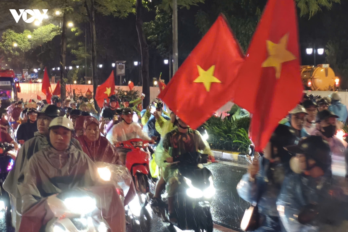 cDv ha noi mo hoi duoi mua mung Dt viet nam thang Dt thai lan hinh anh 10