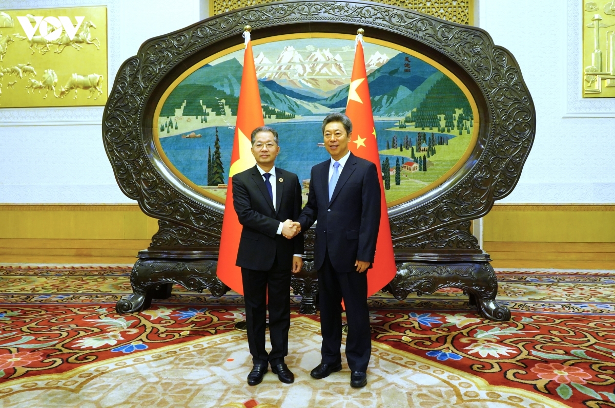 thuc day hop tac tu phap, gop phan lam sau sac quan he viet nam - trung quoc hinh anh 1