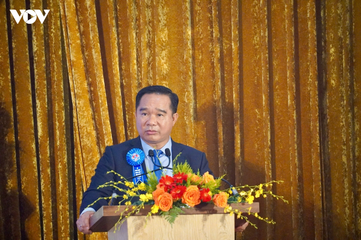benh vien hung vuong nhan danh hieu anh hung lao dong hinh anh 2