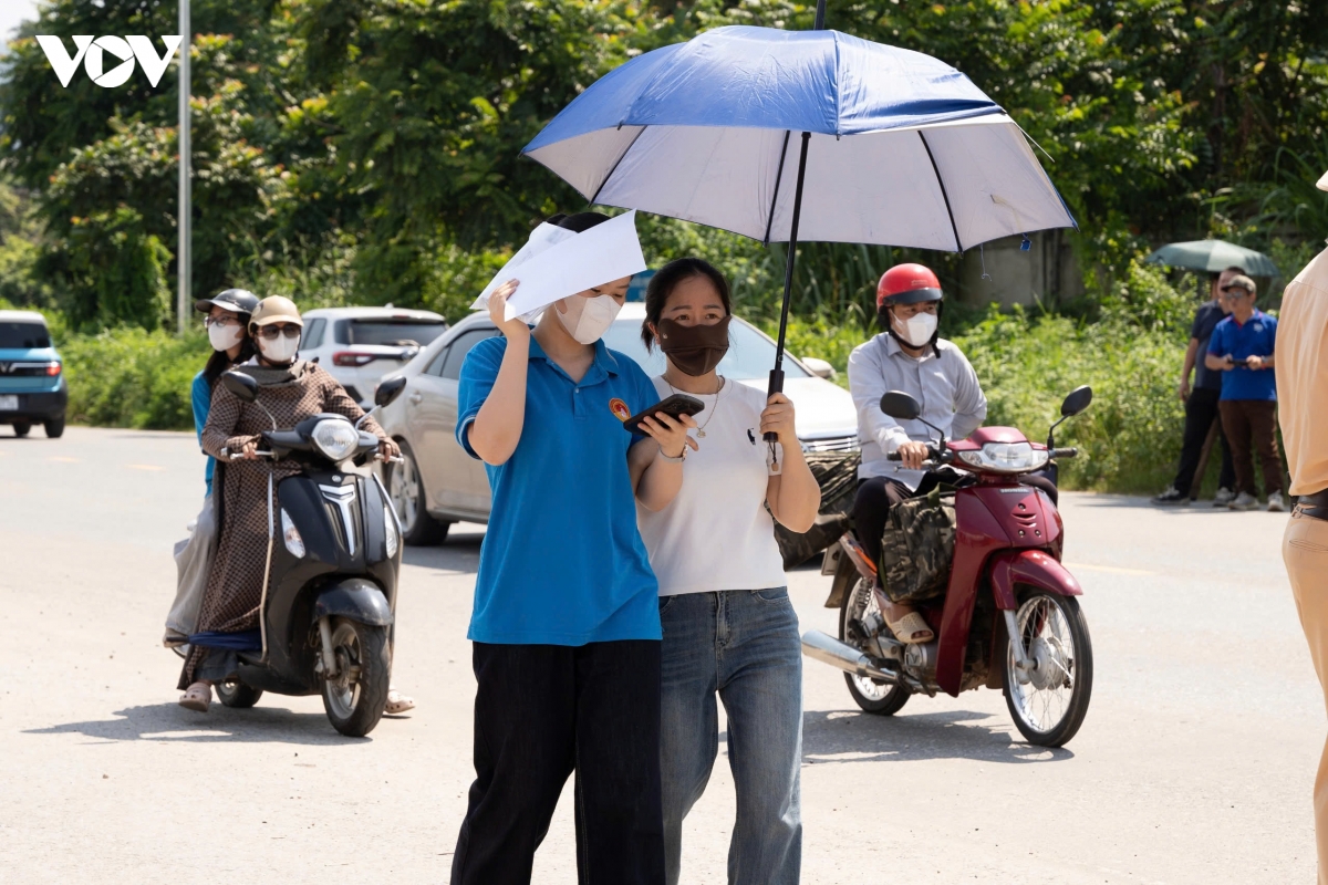 Diem to hop thi lai o chuyen tuyen quang dao chieu, giam toi 7,69 diem hinh anh 2