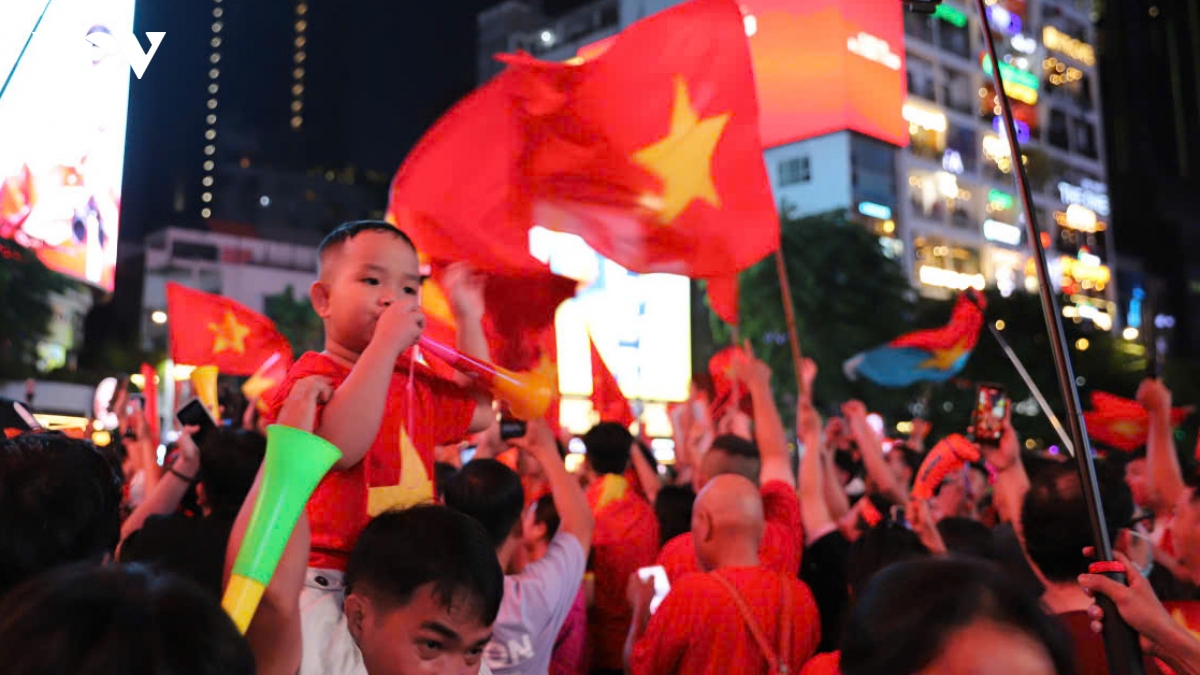 cDv len con sot vi patrik le giang, tin tuong Dt viet nam vo dich asean cup hinh anh 12