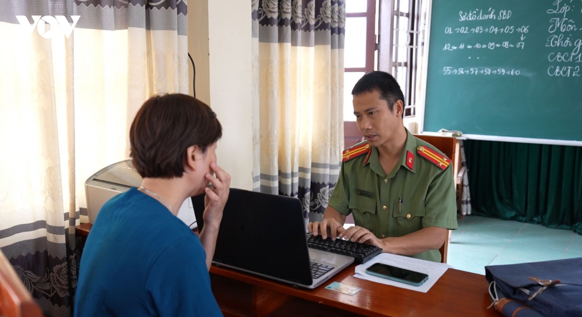 khoi to doi tuong dieu hanh phong kham viet nhat cb lua doi khach hang hinh anh 2