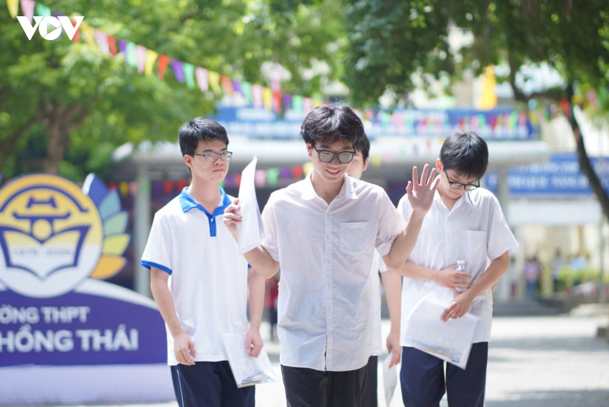 hon 633.000 thi sinh xac nhan nhap hoc, 1 3 chon stem hinh anh 1