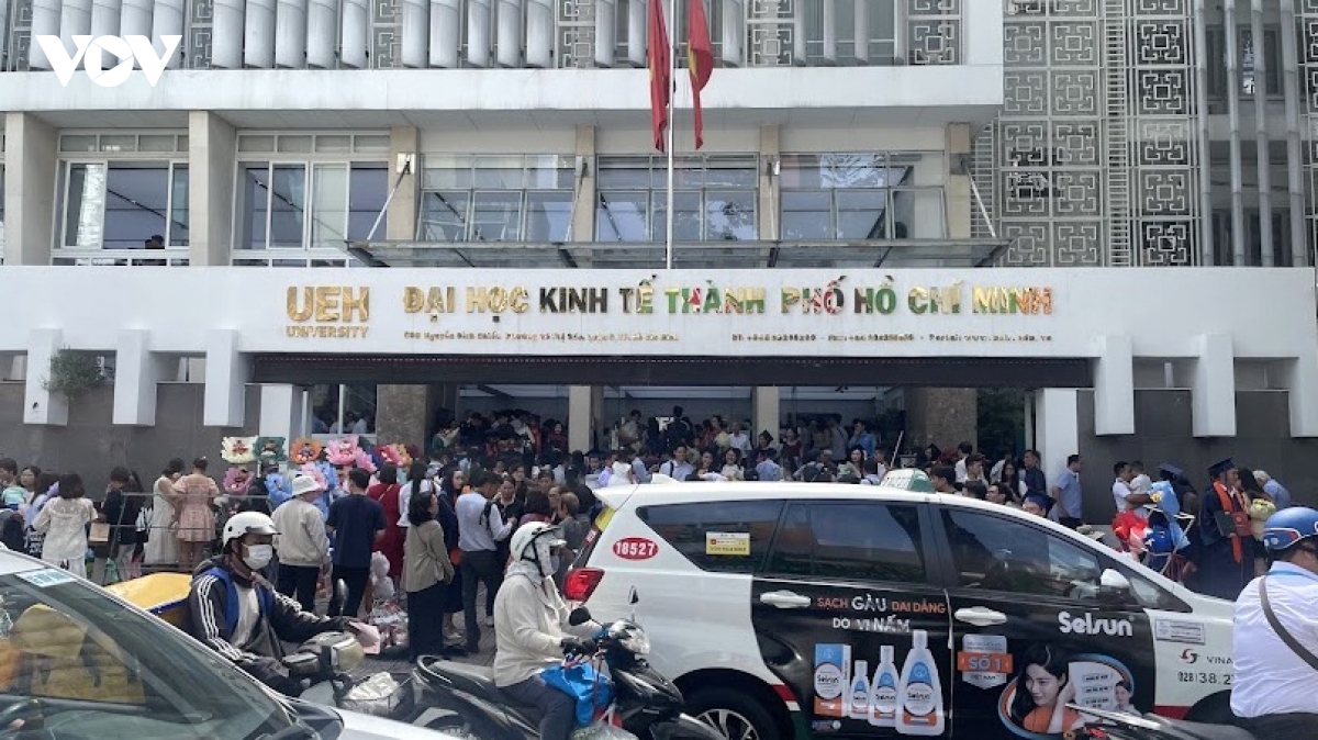 tp.hcm len ke hoach di doi loat truong dai hoc benh vien khoi 13 quan noi thanh hinh anh 1