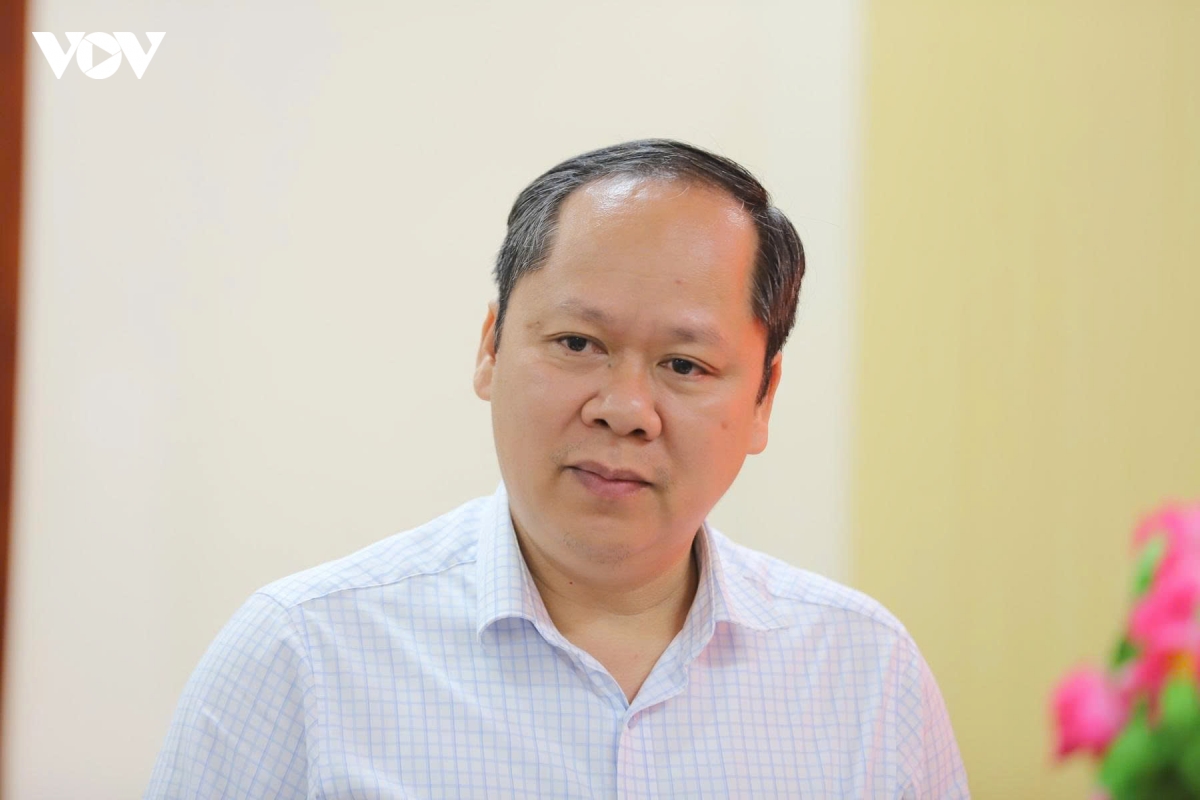 dinh-van-kham.jpg