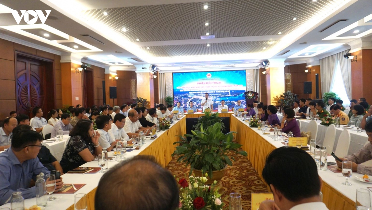 chu tich thanh pho hue doi thoai de go kho cho doanh nghiep hinh anh 5