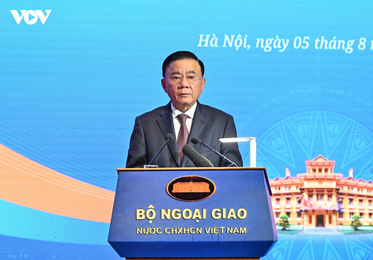thuong truc ban bi thu tran cam tu nang tam doi ngoai Dang, doi ngoai nhan dan hinh anh 3