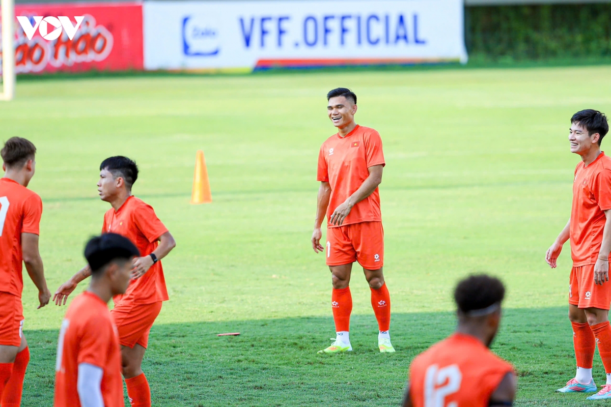 Dt viet nam nem lua truoc ngay doi dau malaysia o ban ket asean cup 2026 hinh anh 10