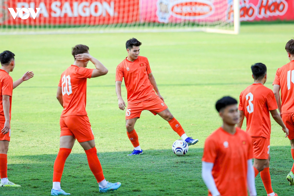Dt viet nam nem lua truoc ngay doi dau malaysia o ban ket asean cup 2026 hinh anh 1
