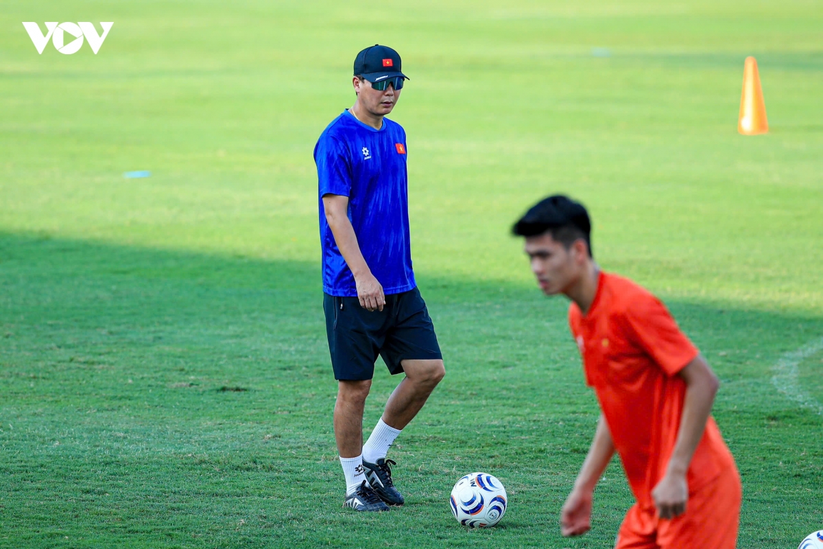 Dt viet nam nem lua truoc ngay doi dau malaysia o ban ket asean cup 2026 hinh anh 14