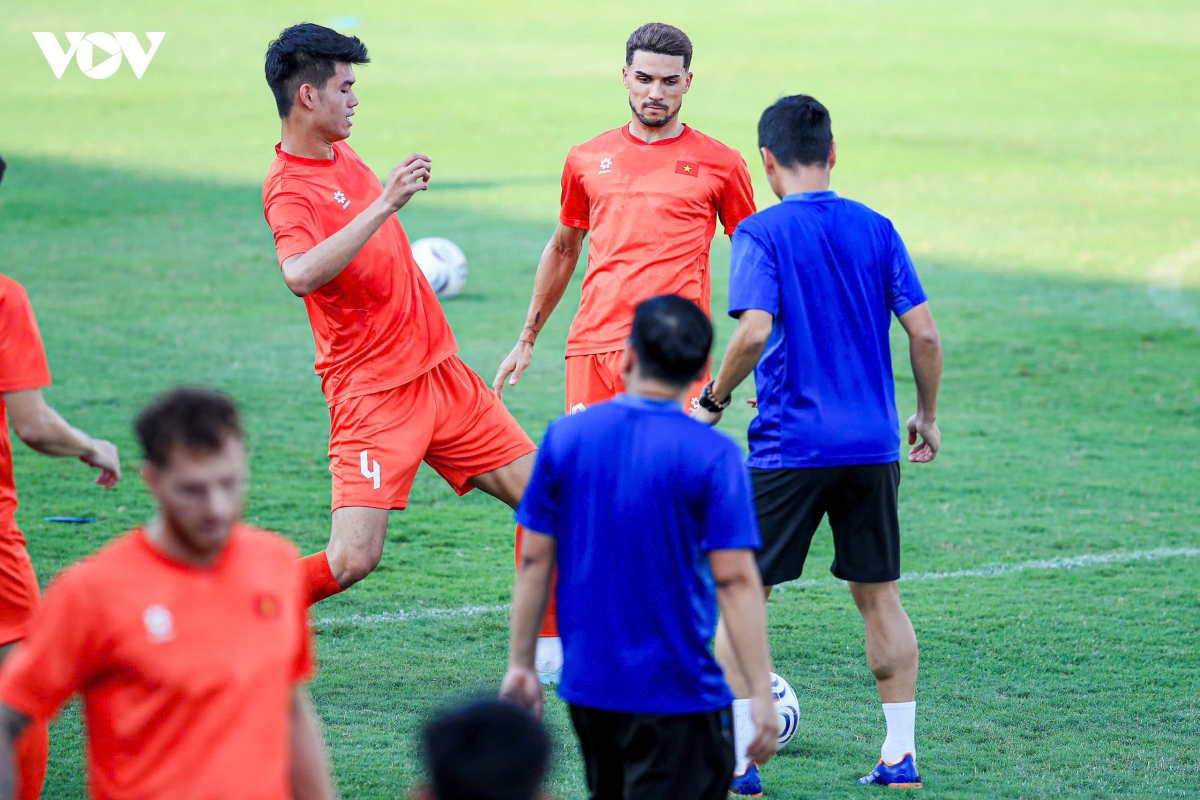 Dt viet nam nem lua truoc ngay doi dau malaysia o ban ket asean cup 2026 hinh anh 7