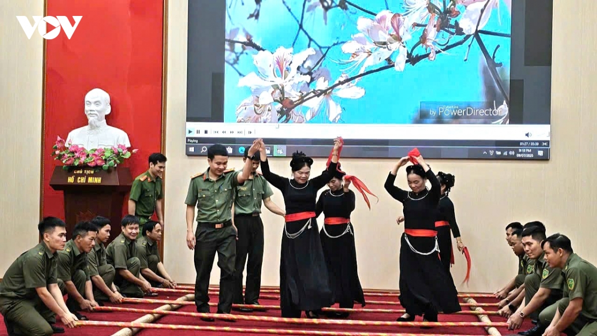  gan dan nhat de xay dung phong trao toan dan bao ve an ninh to quoc hinh anh 3