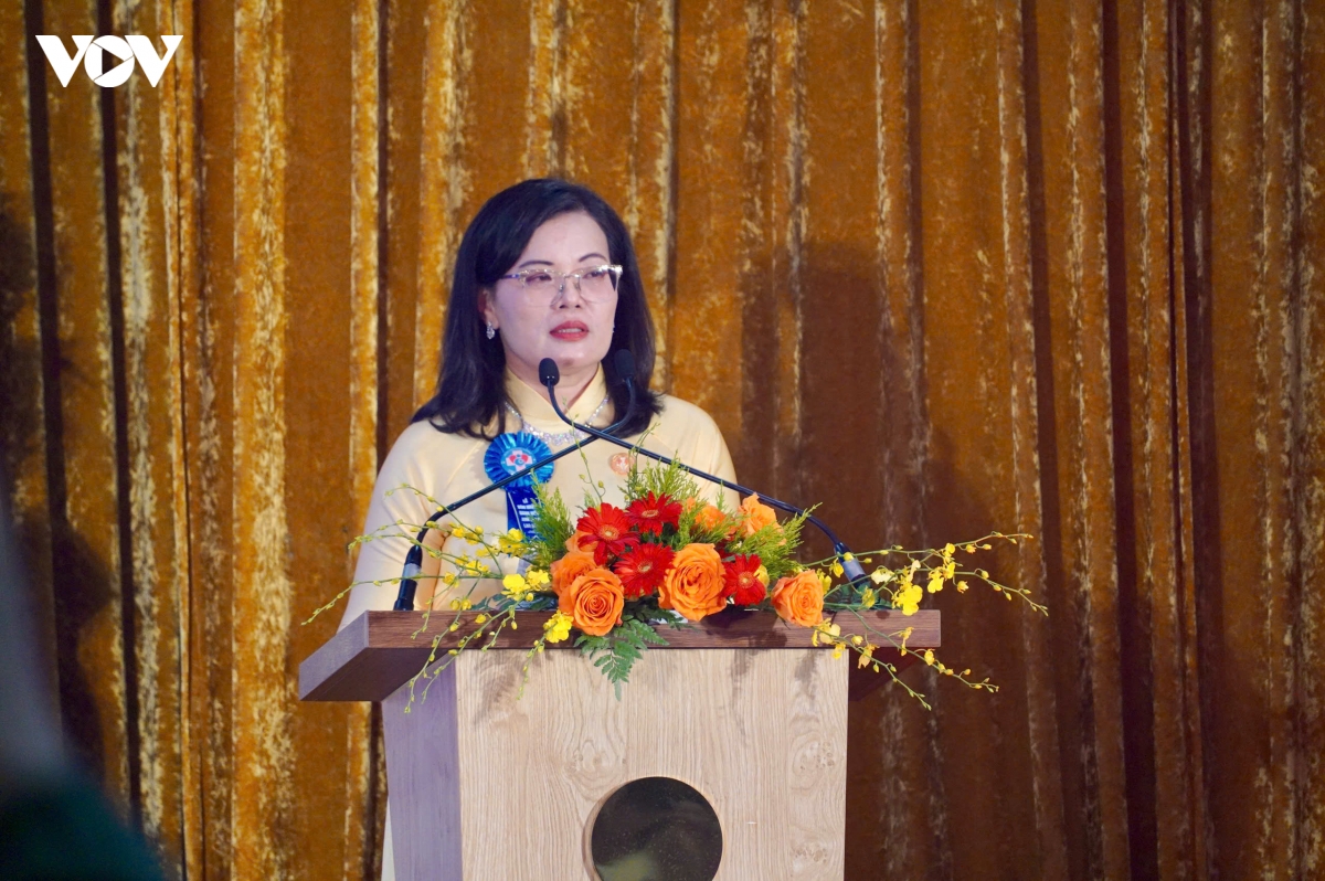 benh vien hung vuong nhan danh hieu anh hung lao dong hinh anh 3