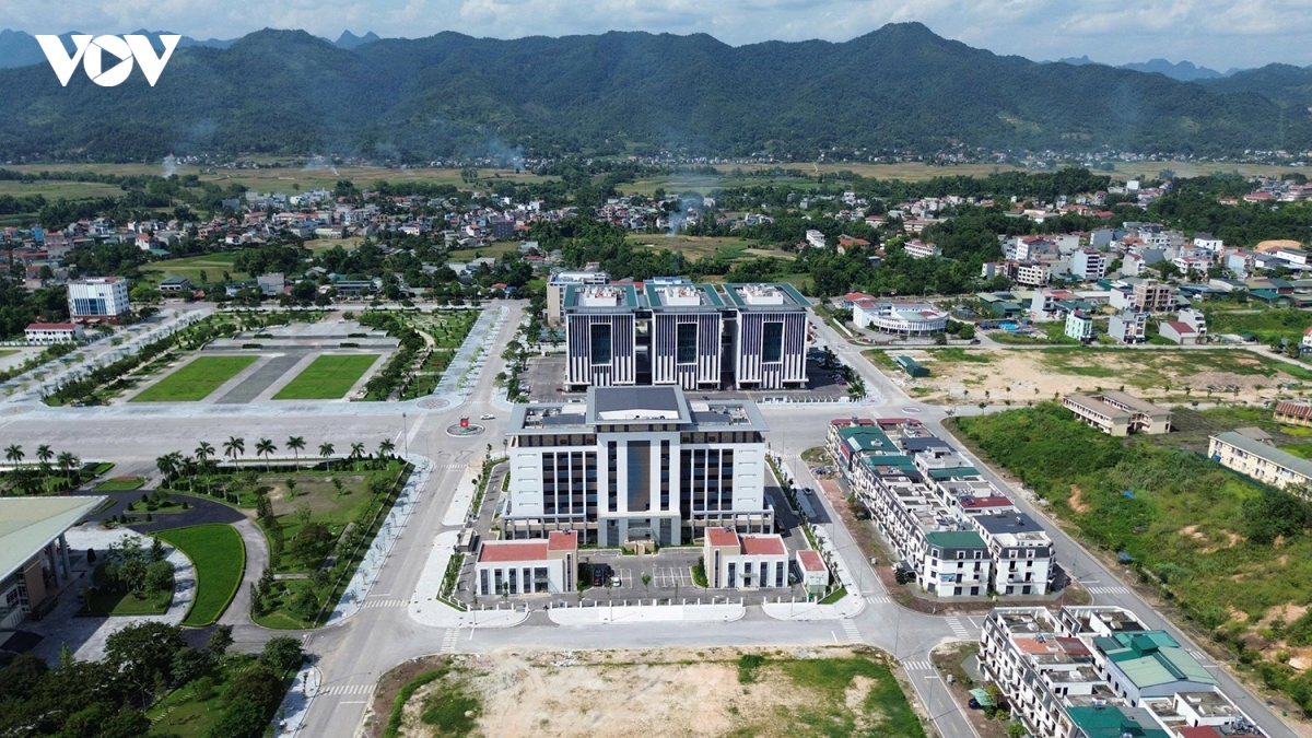 tu ngon lua pac bo den nhip song moi cao bang hinh anh 3