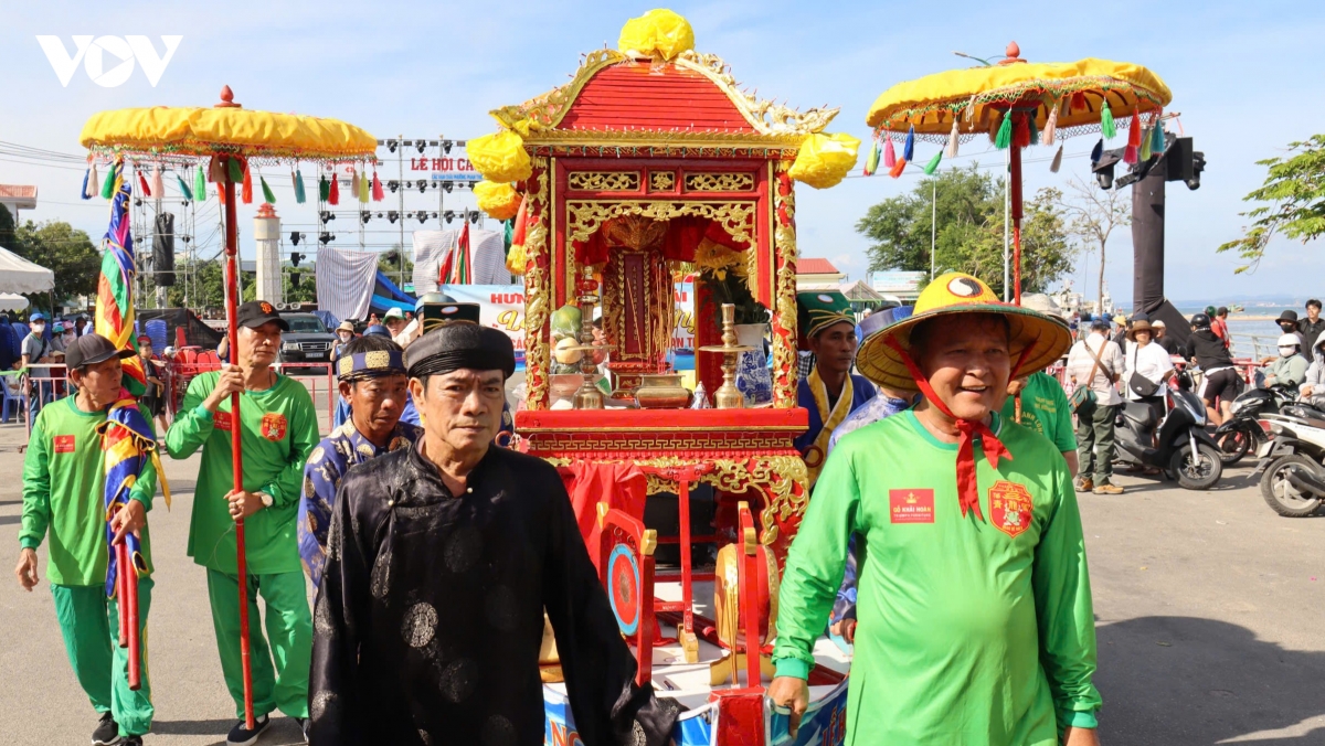 giu gin ban sac van hoa bien tu le hoi cau ngu phan thiet hinh anh 3