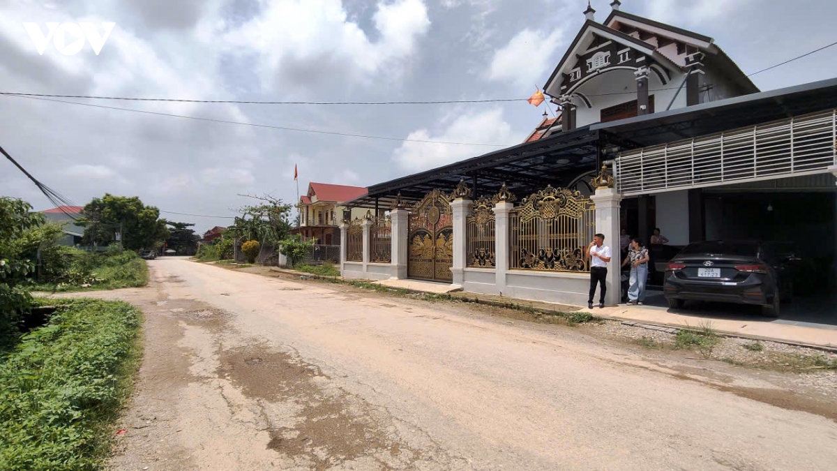 hang tram ho dan hien dat, duong tinh 269c van lo hen hinh anh 5