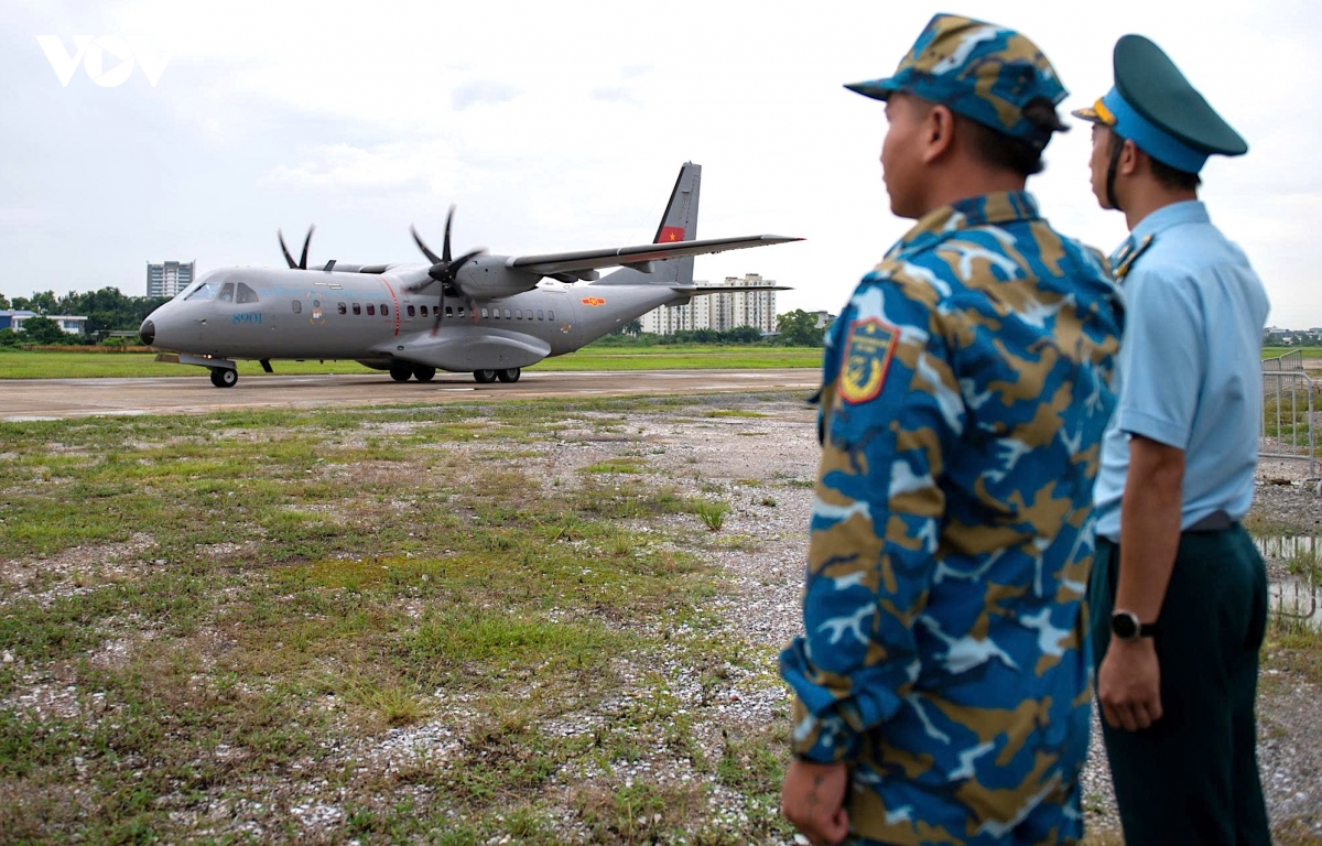 chuyen bay dua 7.104 mau hai cot liet si giam dinh adn da den ha noi hinh anh 1
