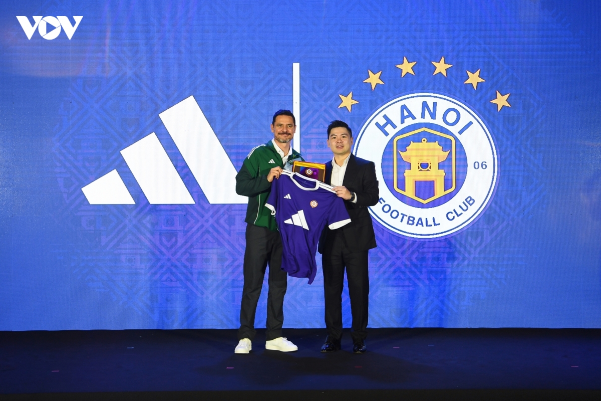 chInh thUc ha noi fc cong bo hop tac voi adidas o mua giai 2026 27 hinh anh 5