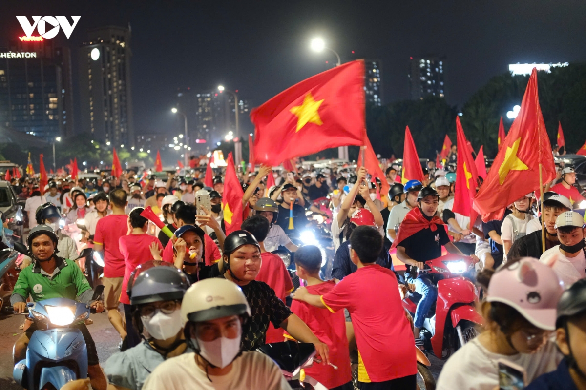 trUc tiEp khong khi an mung chuc vo dich asean cup 2026 cua Dt viet nam hinh anh 14