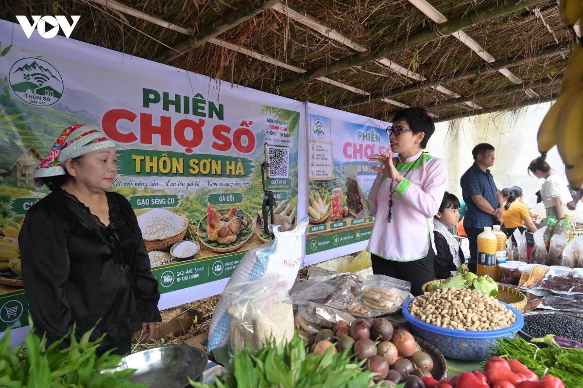 thon co 95 dong bao dan toc dao o lao cai duoc cong nhan thon so hinh anh 2