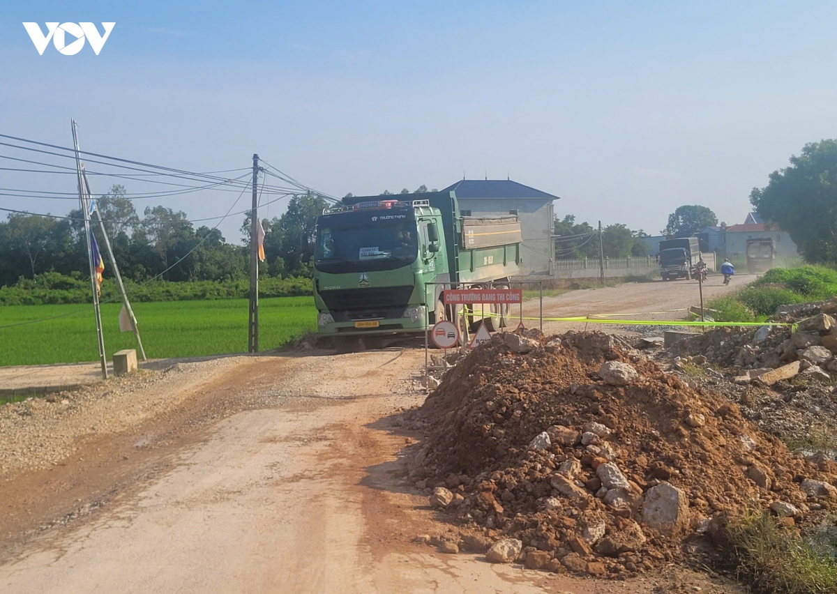 thai nguyen hang tram ho dan hien dat, duong 269c van lo hen hinh anh 3