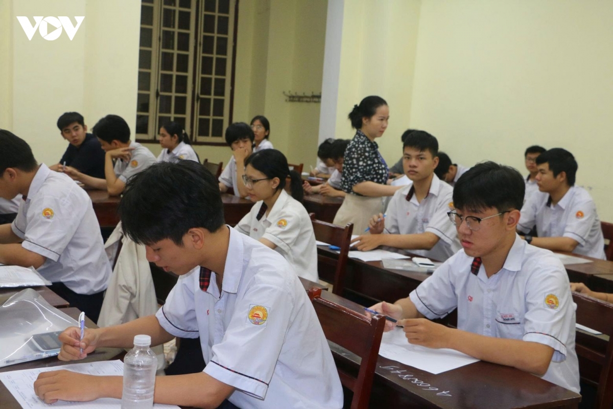 hue giam gan mot nua so truong mam non, pho thong cong lap hinh anh 1