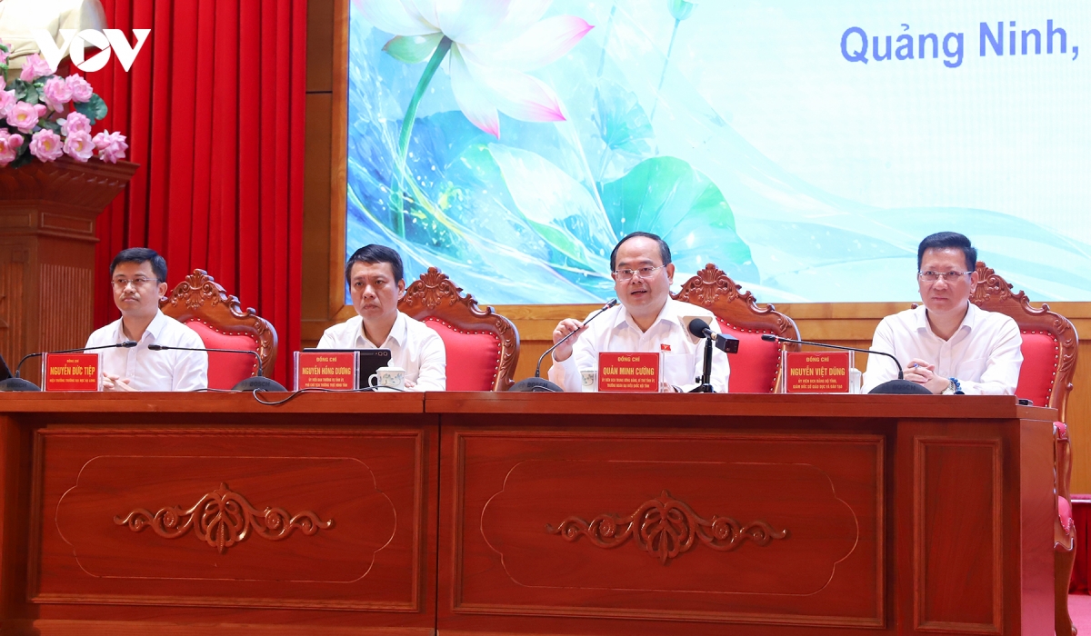 bi thu tinh uy quang ninh doi thoai 300 hoc sinh sinh vien truoc them nam hoc moi hinh anh 3