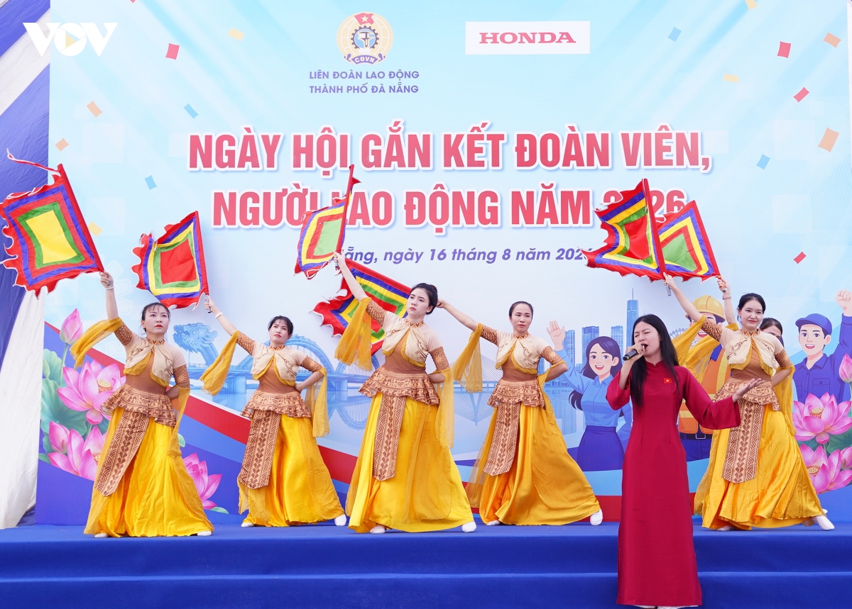 Da nang 4.000 nguoi tham gia ngay hoi gan ket doan vien, nguoi lao dong hinh anh 1