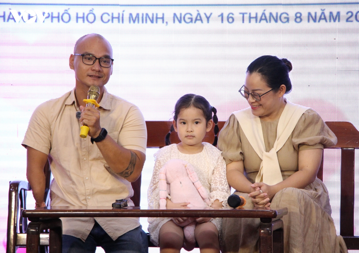 nhung mai am tron yeu thuong cua nguoi khuyet tat hinh anh 3