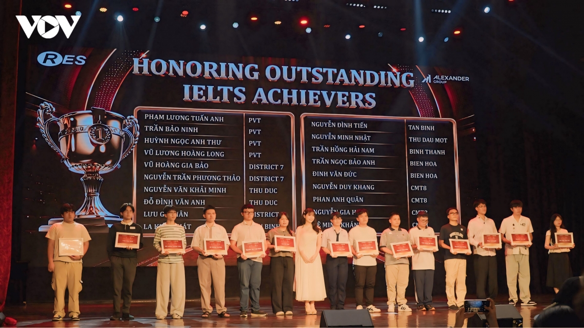 res summer camp gala 2026 chap canh nhung hanh trinh vuon ra the gioi hinh anh 1
