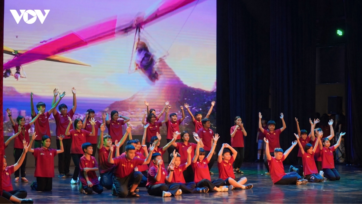 res summer camp gala 2026 chap canh nhung hanh trinh vuon ra the gioi hinh anh 3