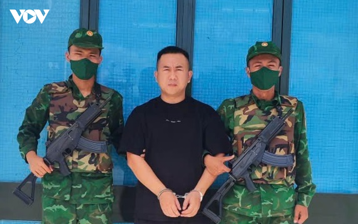 tay ninh ngan chan mot doi tuong truy na dang tron sang campuchia hinh anh 1