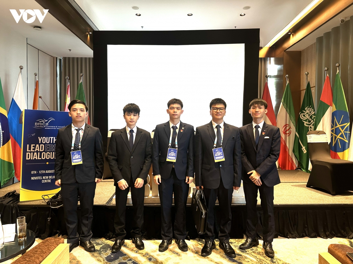 sinh vien viet nam tai An Do tham gia Doi thoai lanh dao tre brics 3.0 hinh anh 3