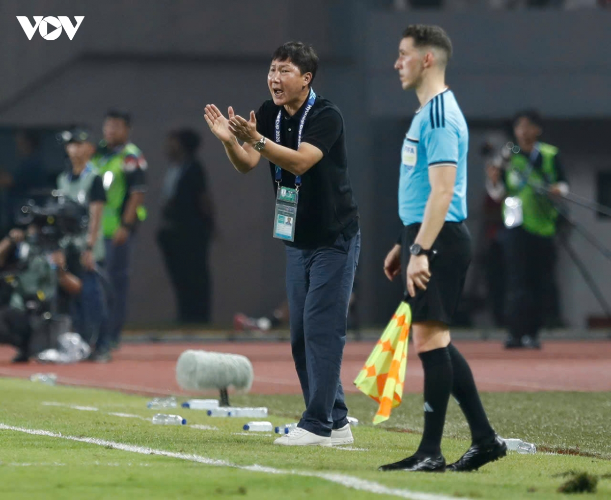 hlv kim sang sik va vi the dac biet cung Dt viet nam o asean cup 2026 hinh anh 3