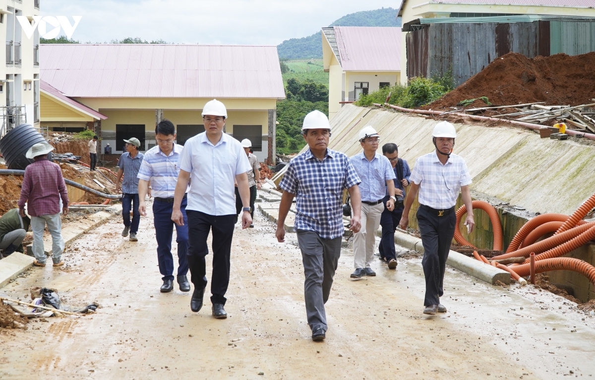 tang ca, tang kip hoan thien 4 truong noi tru vung bien gioi quang ngai hinh anh 1