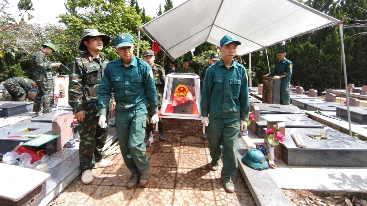 so hoa hai cot liet si o lam Dong du kien hoan thanh som hon 2 thang hinh anh 2