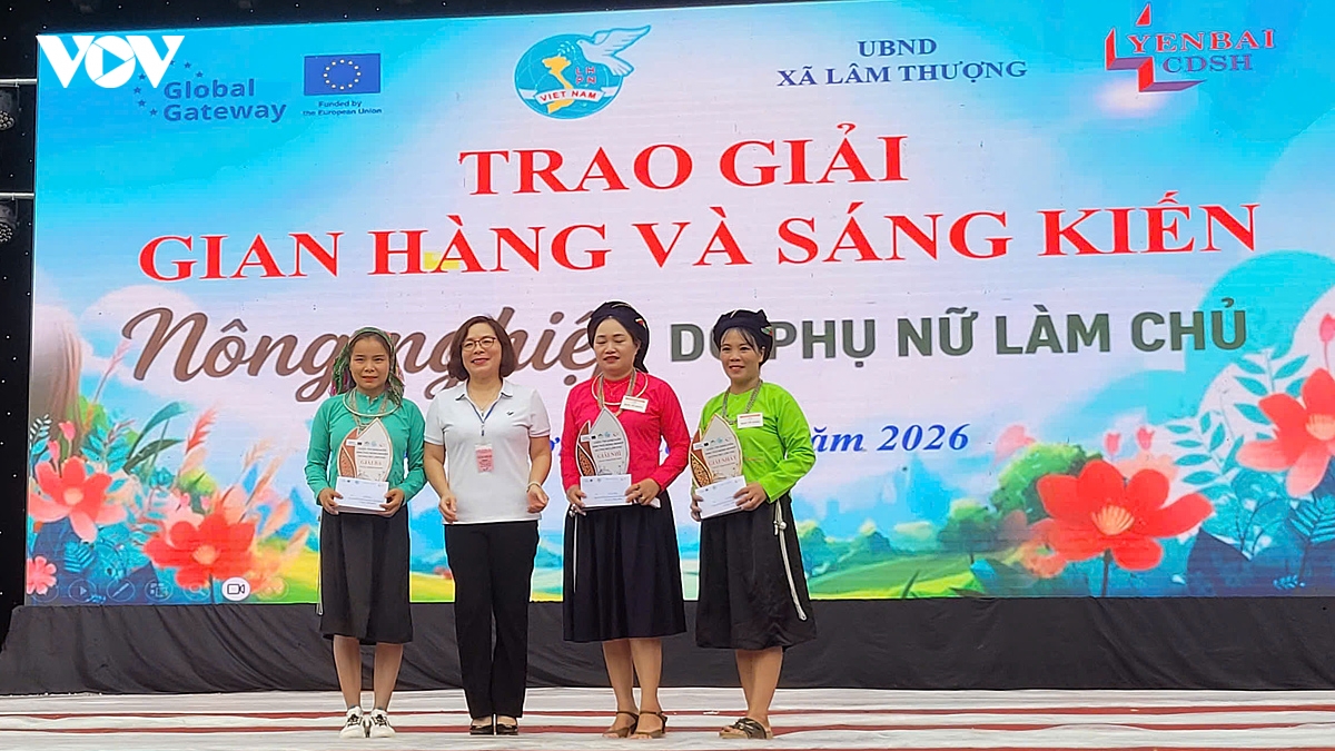 lam thuong ron rang cac hoat dong mo dau le hoi van hoa cac dan toc hinh anh 4